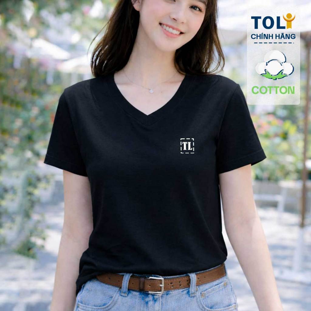 เสื้อยืดคอเต่าผู้หญิง โทลี PSA1101 - TL พิมพ์ลายอกซ้าย ทรงเข้ารูป ผ้าคอตตอน 4 ทางเนื้อนุ่ม