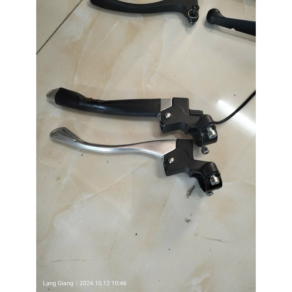 มือเบรกหลังสําหรับรถยนต์ไฟฟ้า yadea dora,orla,oris