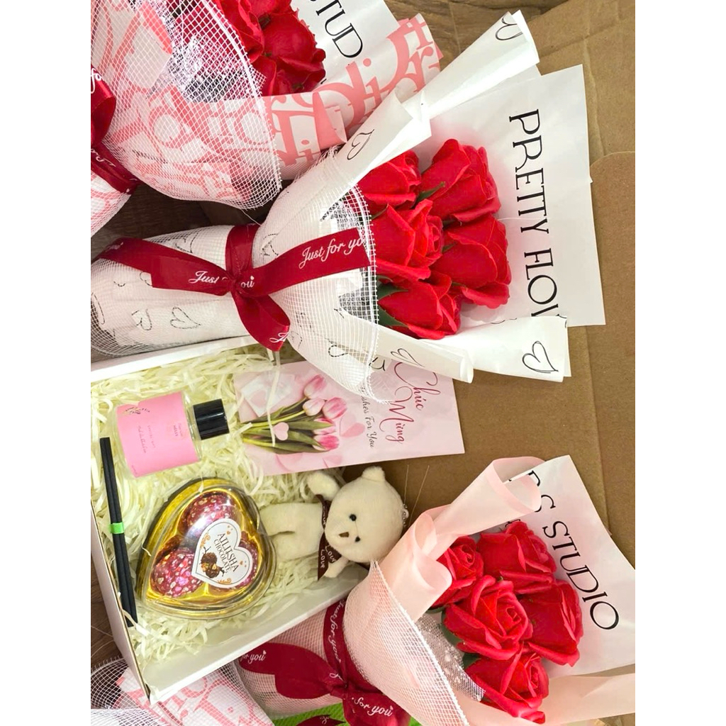 COMBO " GIFT SET OF 3 ITEMS + FLOWERS " VALENTINE