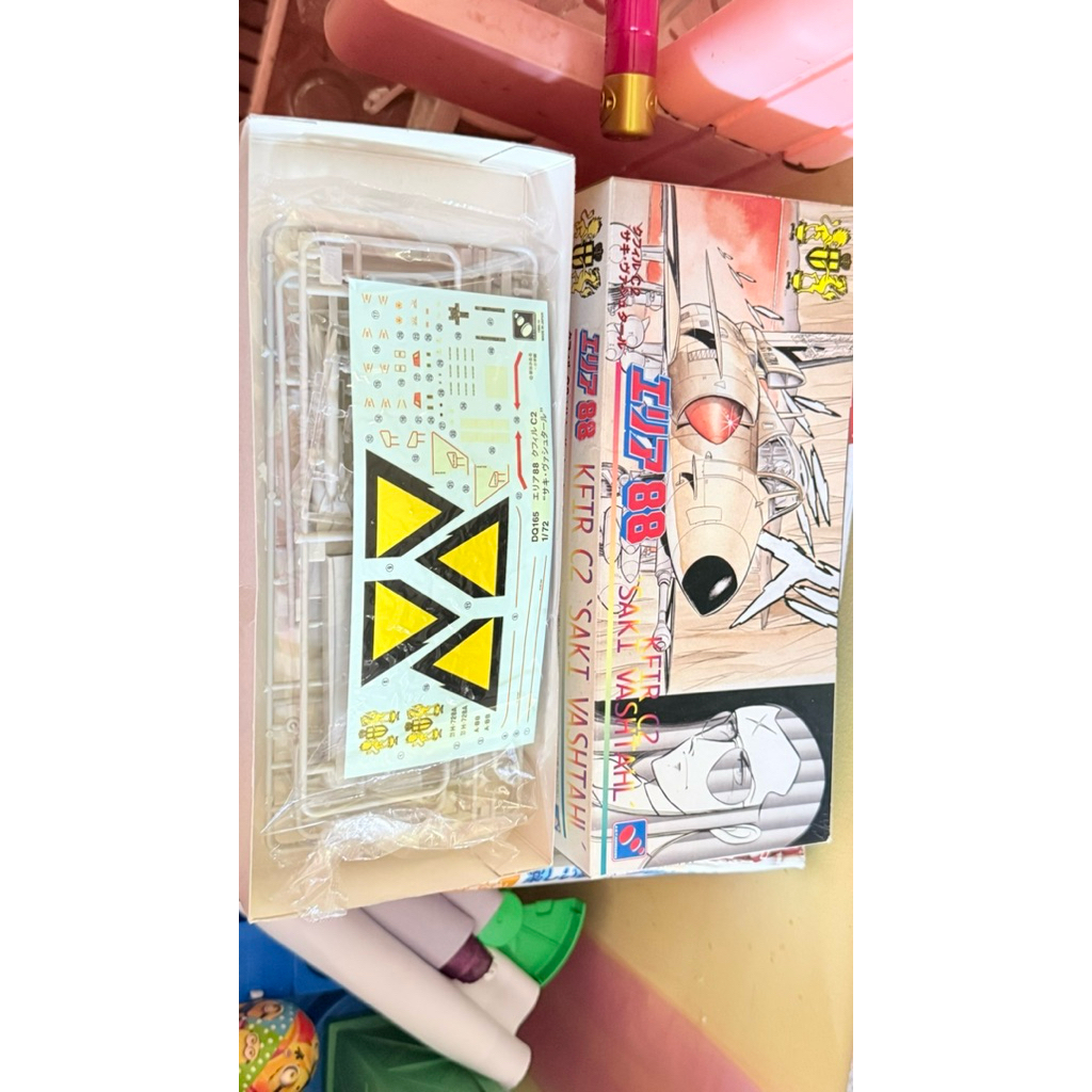 ชุด DIY ประกอบโมเดลเครื่องบินรบ Kfir C.2 Area88