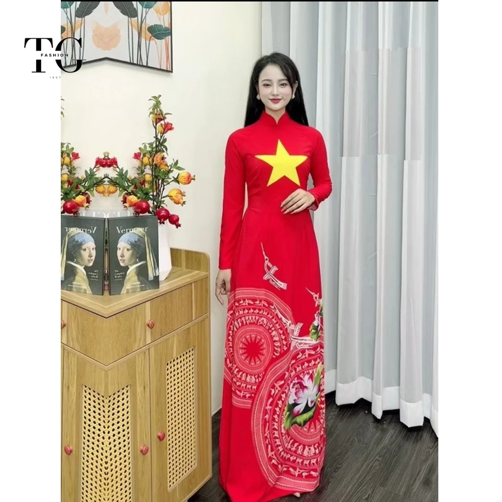 ดาวทอง Ao Dai ผสมผสานกับเครนและโมติฟกลองสีบรอนซ์ - TG FASHION Ao Dai