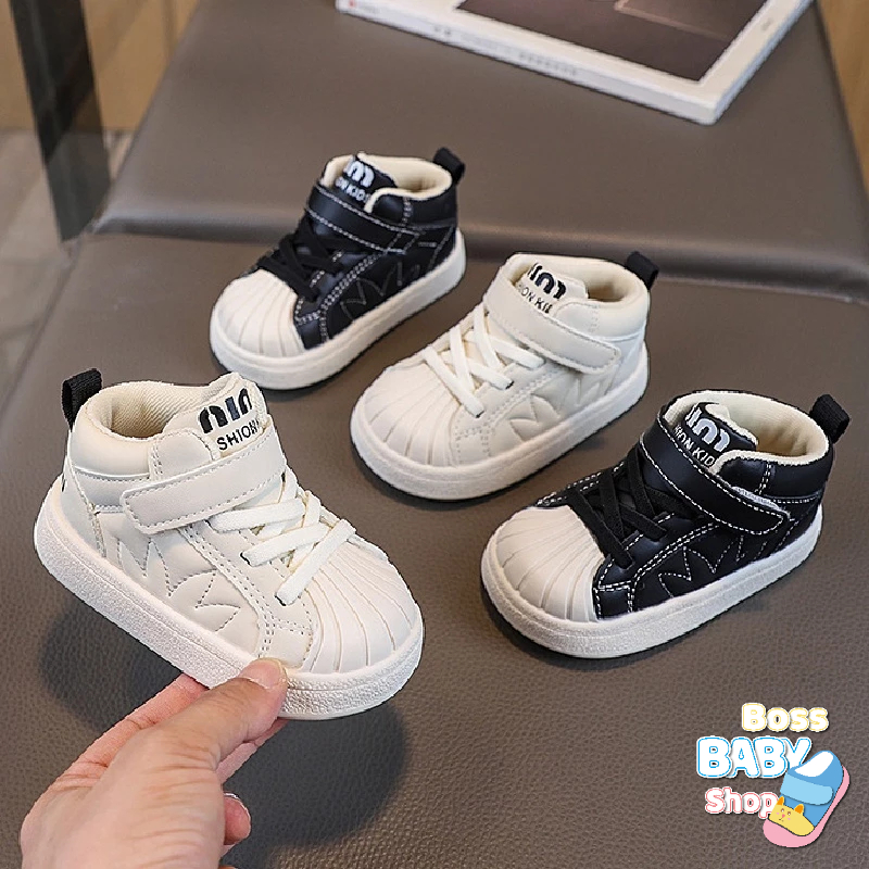 รองเท้าผ้าใบเด็กผู้ชาย (มีไซส์เด็กวัยหัดเดิน-4ขวบ) มิดคอ กอดเท้า ให้ความอบอุ่นได้ดี (661)