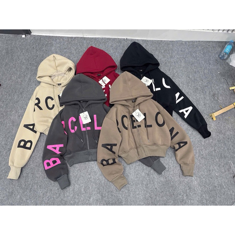 [TN04] BARCELONA เสื้อแจ็คเก็ตโครเชต์แขนยาวผู้หญิงหลวมพิมพ์ลายตัวอักษรผสมสวยงาม - A2296