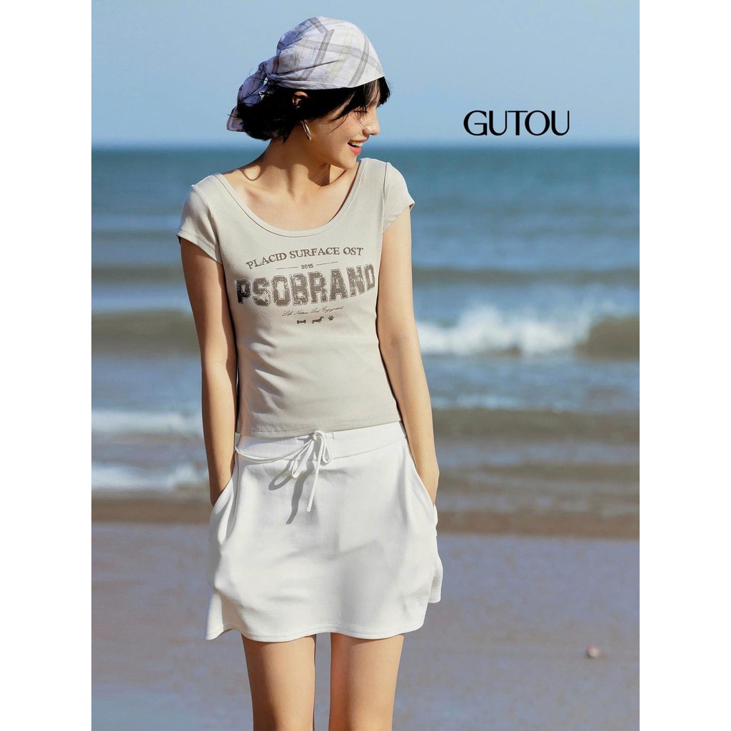 QCCC L1 PLACID SURFACE OST G98 เสื้อยืดคอเหลี่ยม